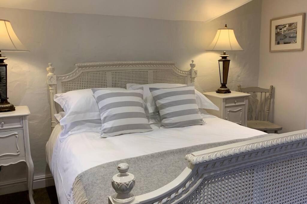 Folly Farm Cottage, Cosy, Secluded Near To * St Ives (Cornwall)